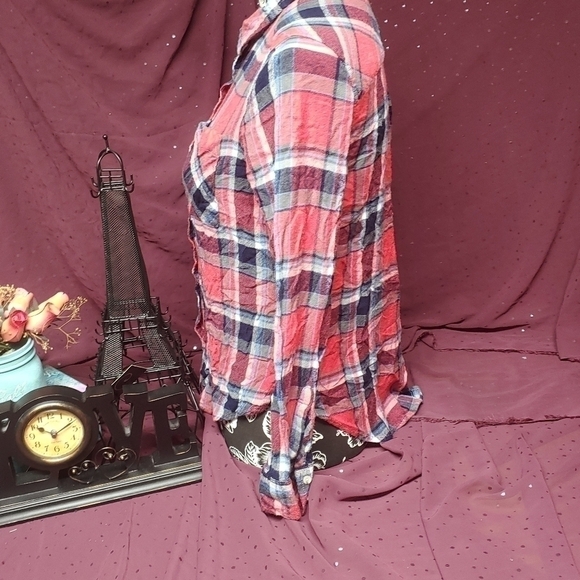 ARIZONA Jeans Co Plaid Button Down - Picture 2 of 4